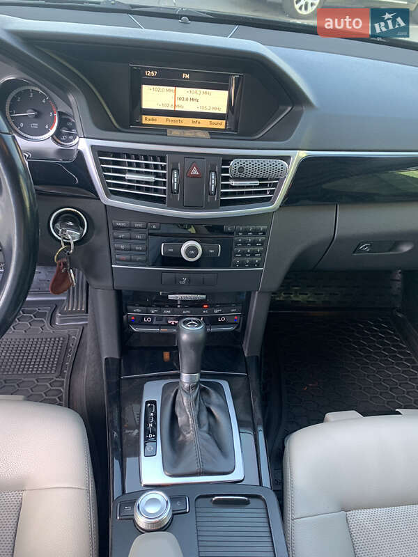 Седан Mercedes-Benz E-Class 2010 в Ивано-Франковске фото 16 Седан Mercedes-Benz E-Class 2010 в Ивано-Франковске