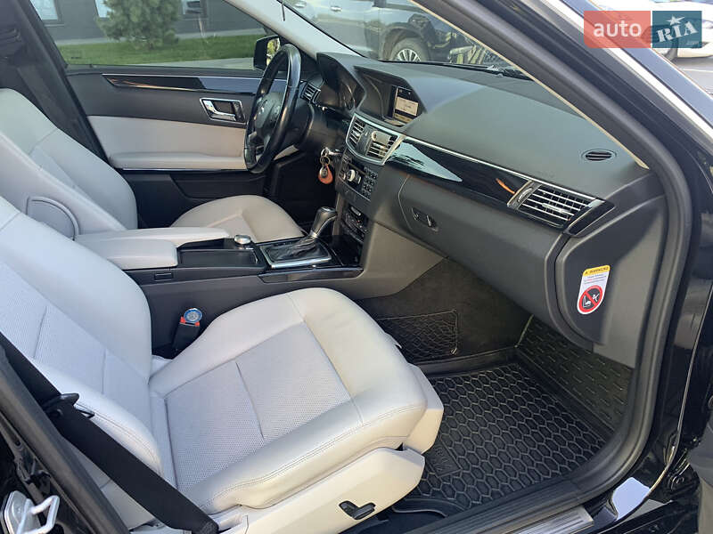 Седан Mercedes-Benz E-Class 2010 в Ивано-Франковске фото 26 Седан Mercedes-Benz E-Class 2010 в Ивано-Франковске