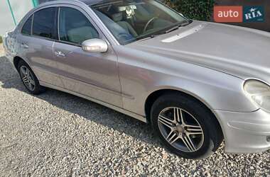 Седан Mercedes-Benz E-Class 2003 в 