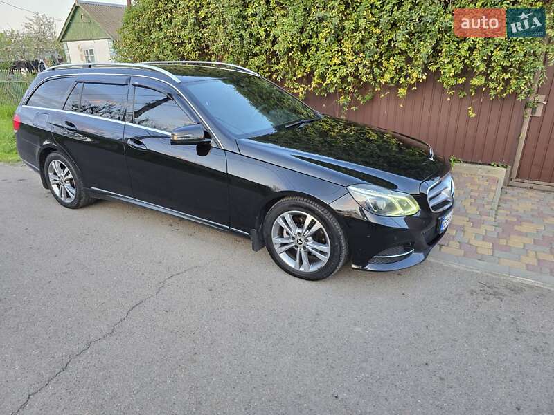 Универсал Mercedes-Benz E-Class 2013 в Одессе