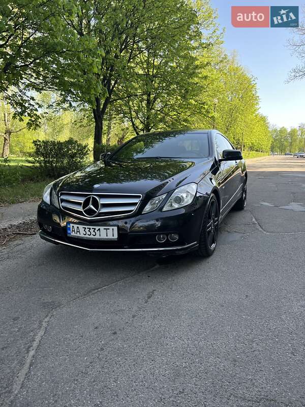 Mercedes-Benz E-Class 2010