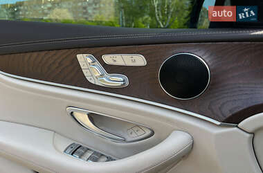 Седан Mercedes-Benz E-Class 2016 в 