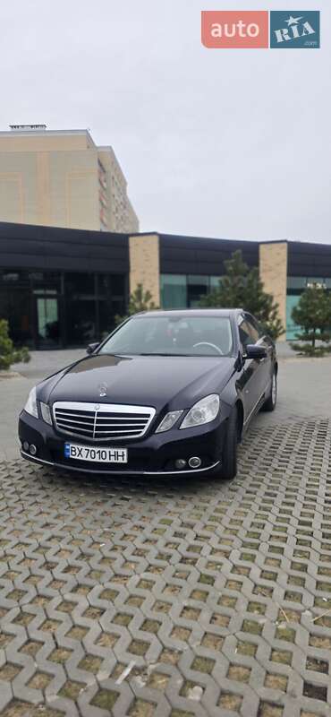 Mercedes-Benz E-Class 2010