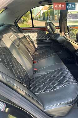 Седан Mercedes-Benz E-Class 2000 в 