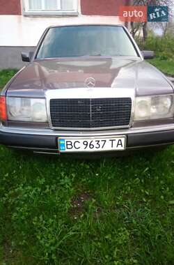 Седан Mercedes-Benz E-Class 1990 в Долині