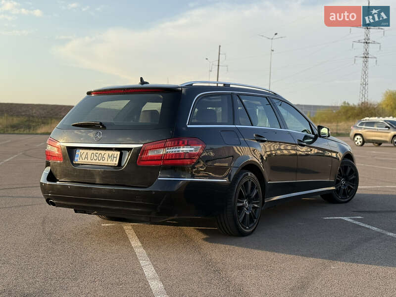 Универсал Mercedes-Benz E-Class 2011 в Ровно
