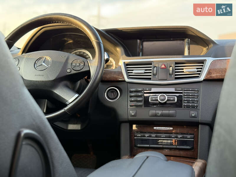Универсал Mercedes-Benz E-Class 2011 в Ровно