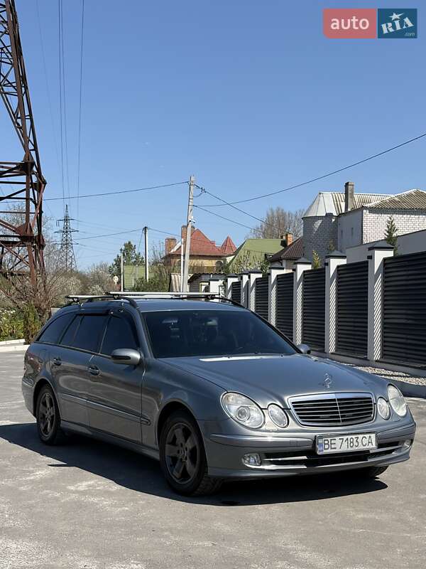 Універсал Mercedes-Benz E-Class 2003 в 