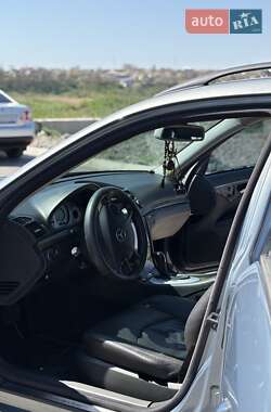 Універсал Mercedes-Benz E-Class 2003 в 