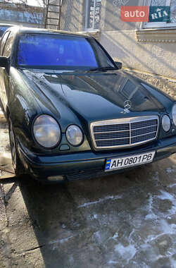 Седан Mercedes-Benz E-Class 1996 в Дубні