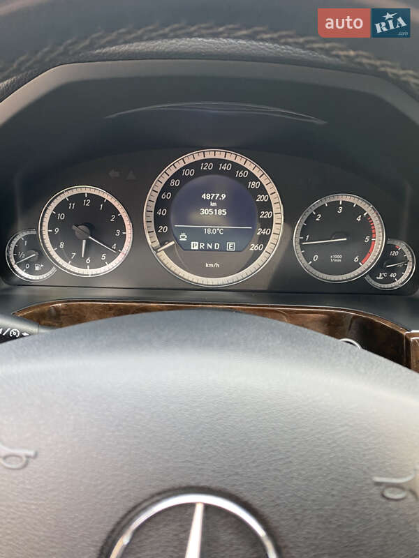 Седан Mercedes-Benz E-Class 2010 в Кременці