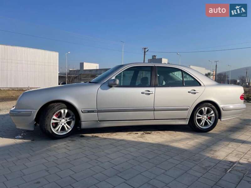 Mercedes-Benz E-Class 1999