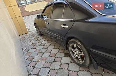 Седан Mercedes-Benz E-Class 2001 в 