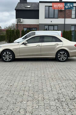 Седан Mercedes-Benz E-Class 2010 в 