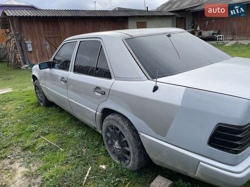 Седан Mercedes-Benz E-Class 1994 в Богородчанах