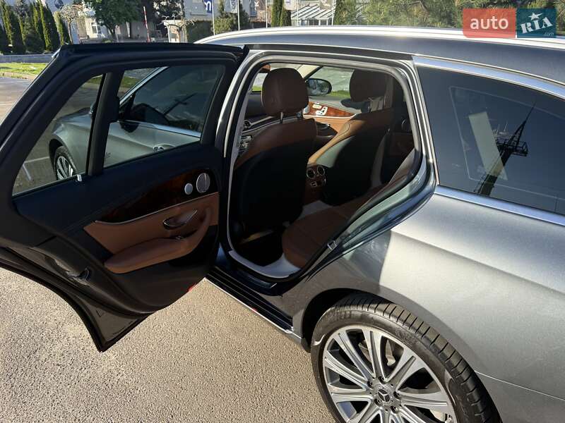 Универсал Mercedes-Benz E-Class 2018 в Киеве