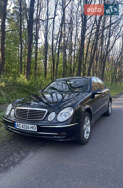 Седан Mercedes-Benz E-Class 2003 в 
