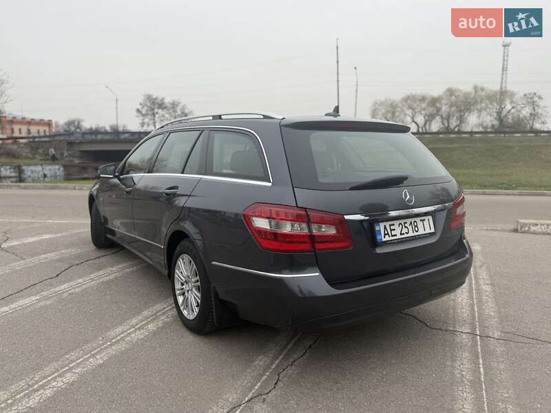 Универсал Mercedes-Benz E-Class 2010 в Александрие
