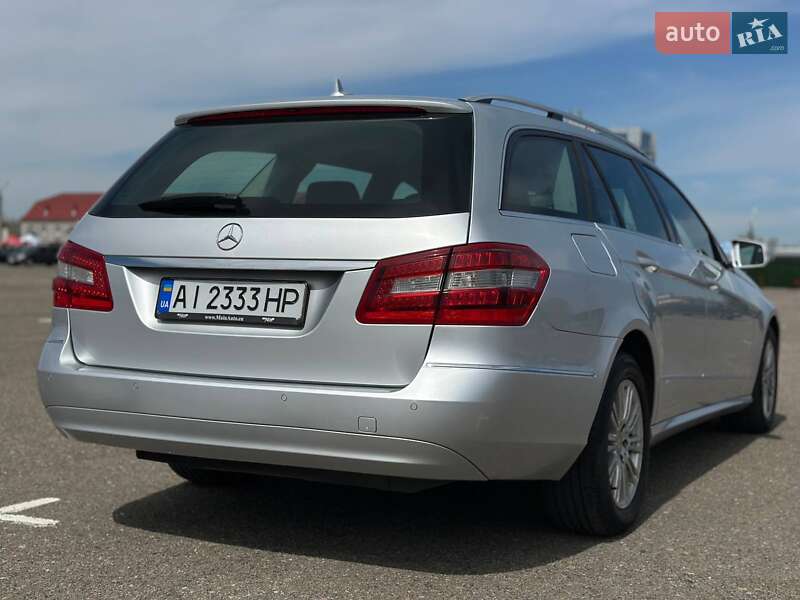 Універсал Mercedes-Benz E-Class 2011 в Києві
