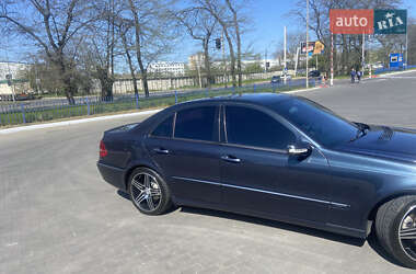 Седан Mercedes-Benz E-Class 2002 в 