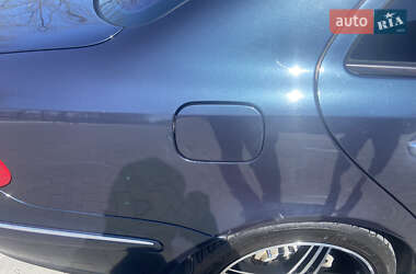 Седан Mercedes-Benz E-Class 2002 в 