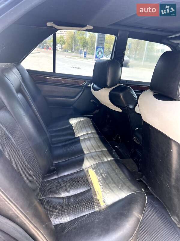 Седан Mercedes-Benz E-Class 1994 в Житомирі