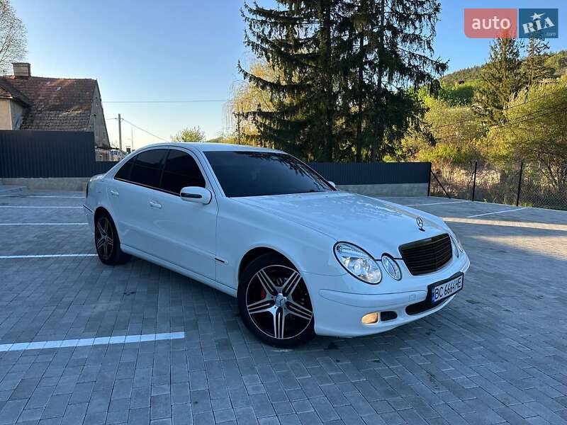 Mercedes-Benz E-Class 2004