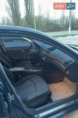 Седан Mercedes-Benz E-Class 2002 в 