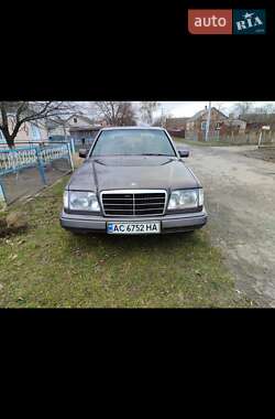Седан Mercedes-Benz E-Class 1995 в Рожище