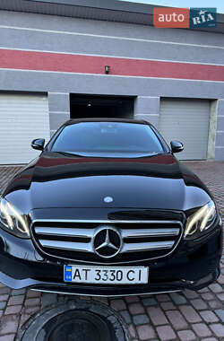 Седан Mercedes-Benz E-Class 2016 в 