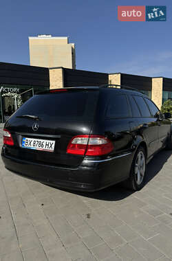 Универсал Mercedes-Benz E-Class 2005 в 
