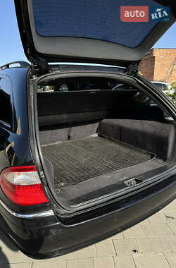 Универсал Mercedes-Benz E-Class 2005 в 