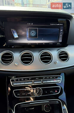 Седан Mercedes-Benz E-Class 2016 в 
