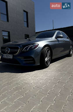 Седан Mercedes-Benz E-Class 2017 в 