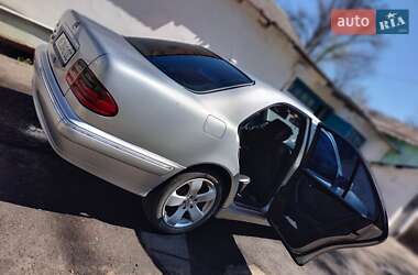 Седан Mercedes-Benz E-Class 2002 в Кривом Роге