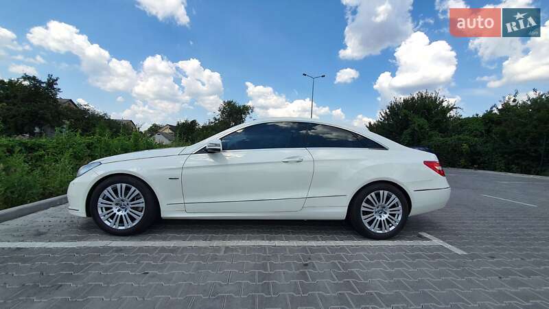 Mercedes-Benz E-Class 2011