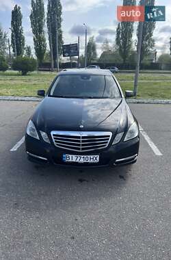 Седан Mercedes-Benz E-Class 2010 в Кременчуге