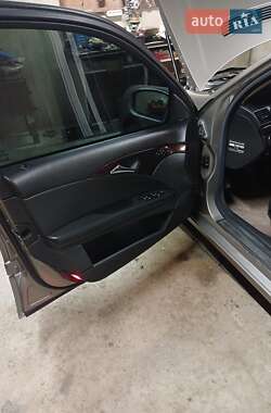Седан Mercedes-Benz E-Class 2006 в 