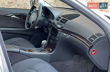 Седан Mercedes-Benz E-Class 2003 в 