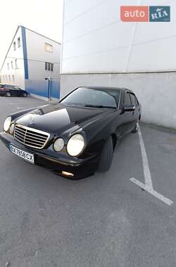 Седан Mercedes-Benz E-Class 2001 в 