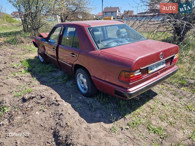 Седан Mercedes-Benz E-Class 1989 в Житомирі