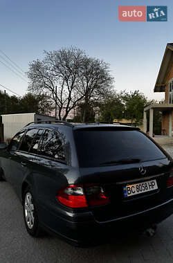 Універсал Mercedes-Benz E-Class 2009 в 