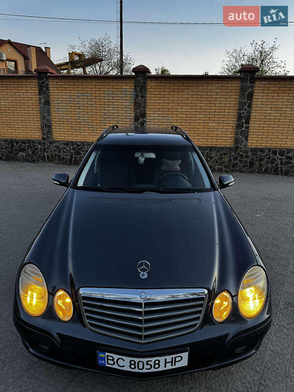 Универсал Mercedes-Benz E-Class 2009 в Львове