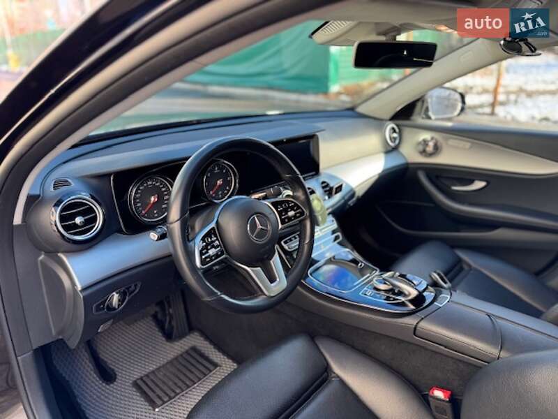 Седан Mercedes-Benz E-Class 2019 в Киеве