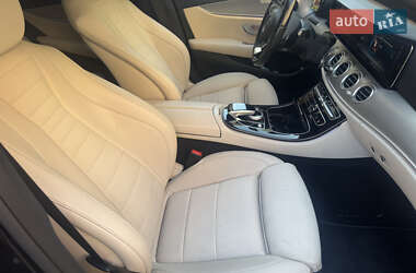 Седан Mercedes-Benz E-Class 2016 в 