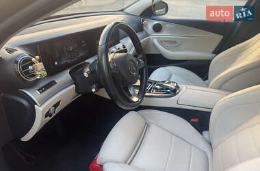 Седан Mercedes-Benz E-Class 2016 в 