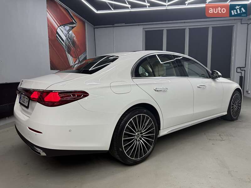Седан Mercedes-Benz E-Class 2024 в Киеве