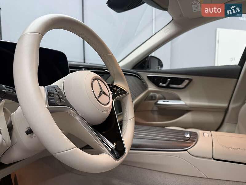 Седан Mercedes-Benz E-Class 2024 в Киеве