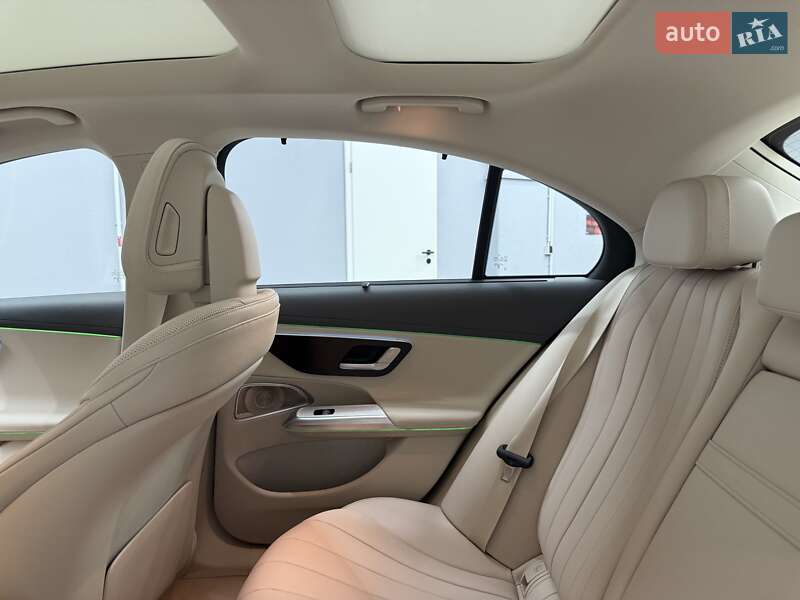 Седан Mercedes-Benz E-Class 2024 в Киеве