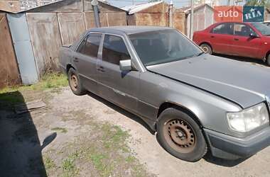 Седан Mercedes-Benz E-Class 1991 в Києві